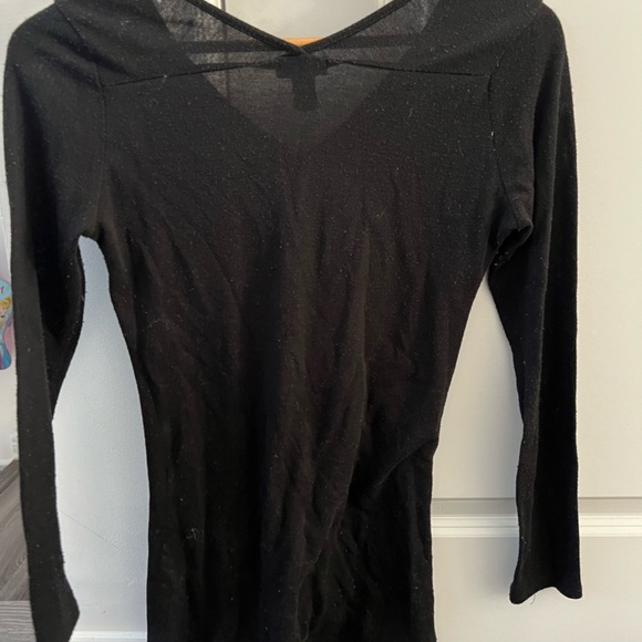 U2B Black Long Sleeve Sweater - Picture 2 of 2